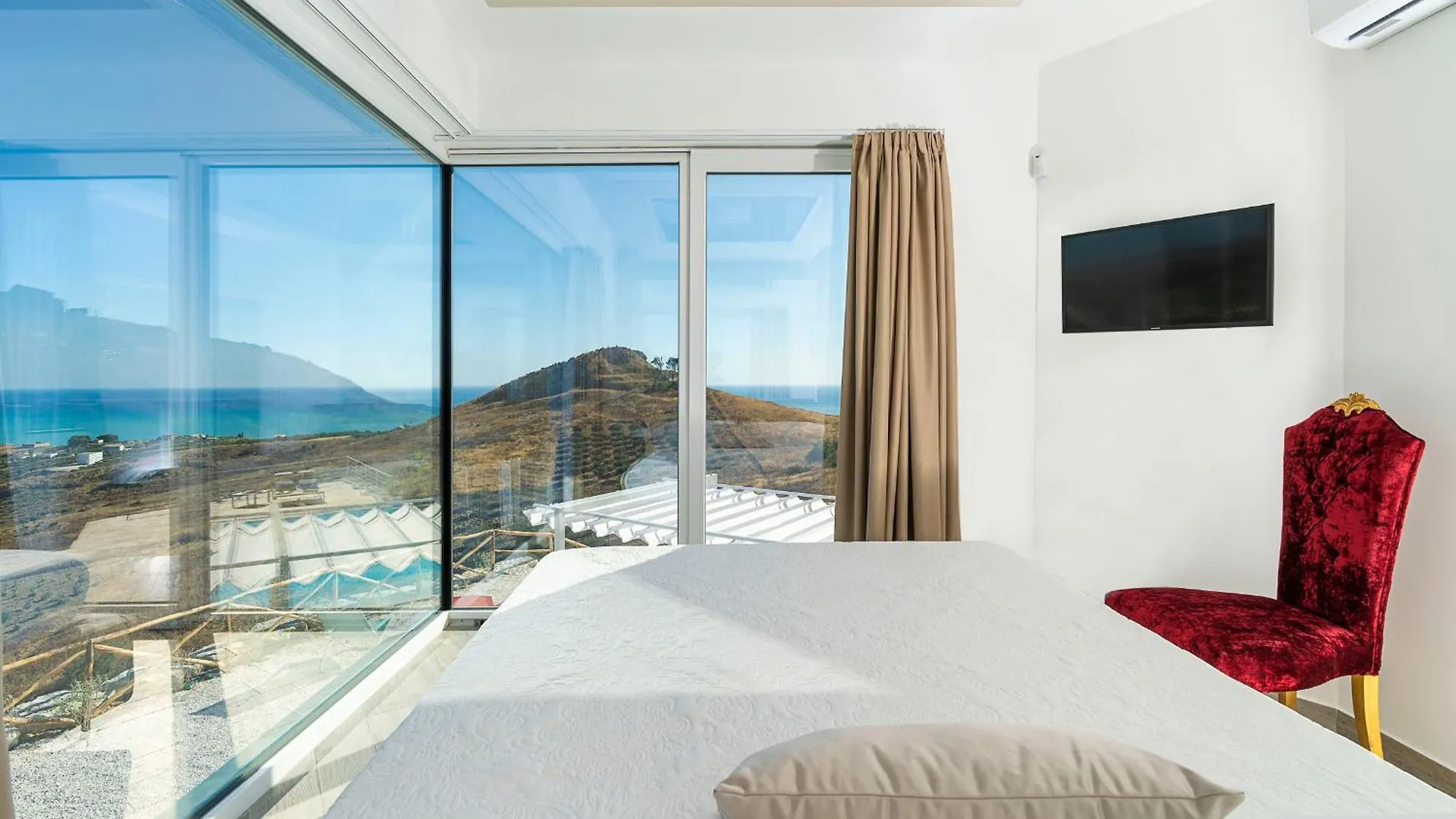 Villa Domizia Монталлегро 0*,  Италия