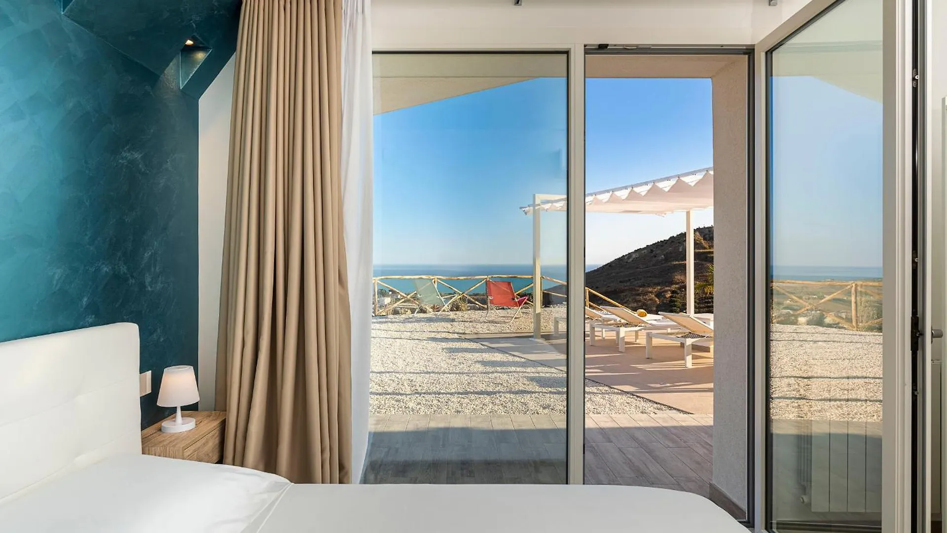 Villa Domizia Монталлегро 0*,  Италия